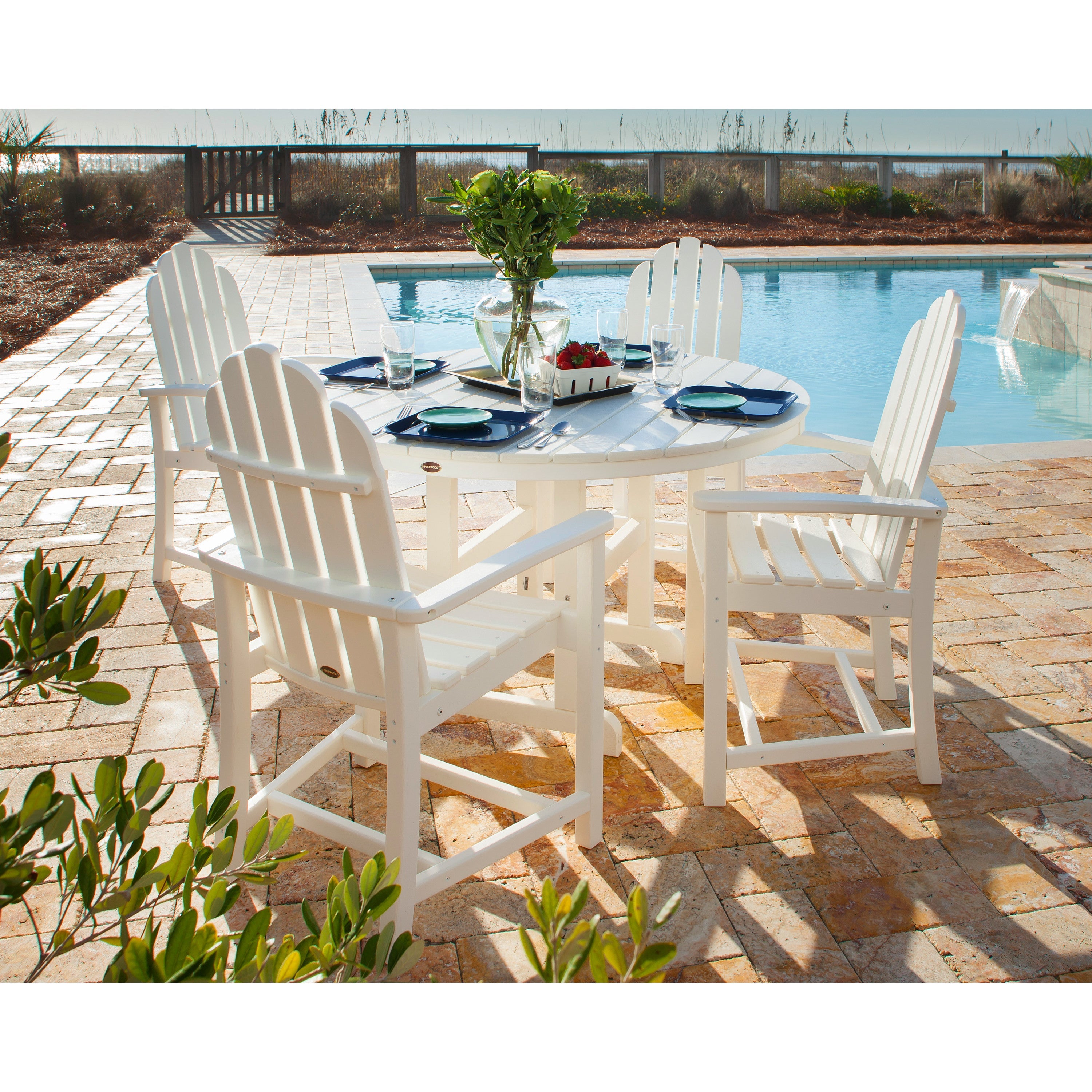 Classic Adirondack 5-Piece Round Farmhouse Dining Set